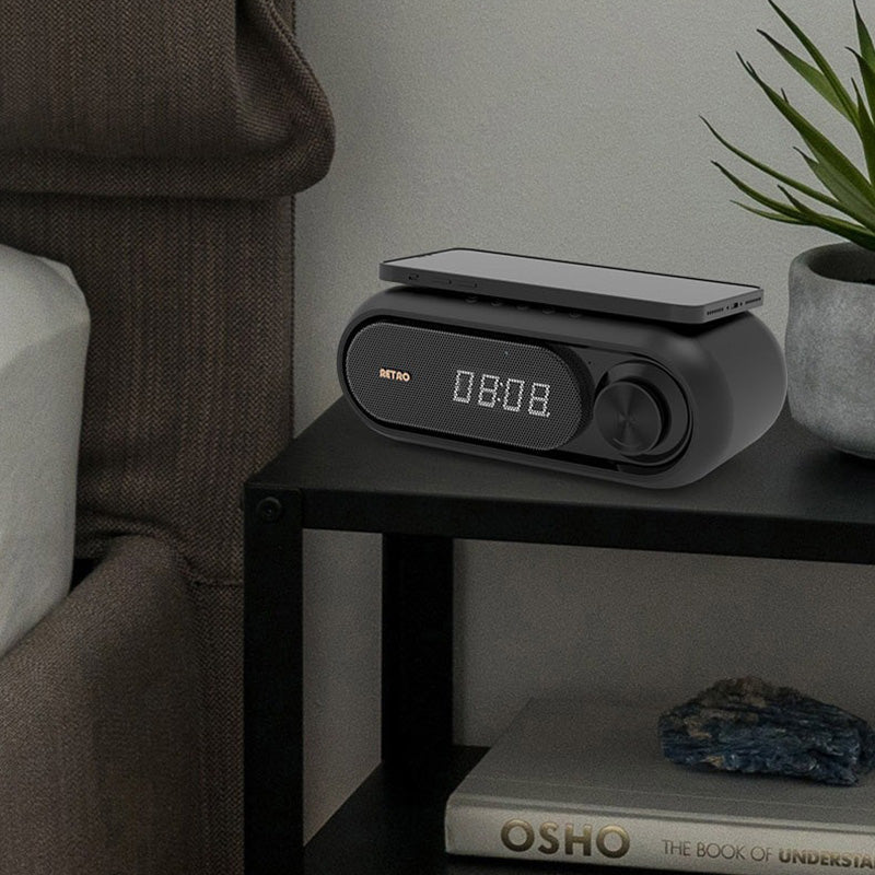 PARLANTE RADIO DESPERTADOR CON CARGA INALÁMBRICA